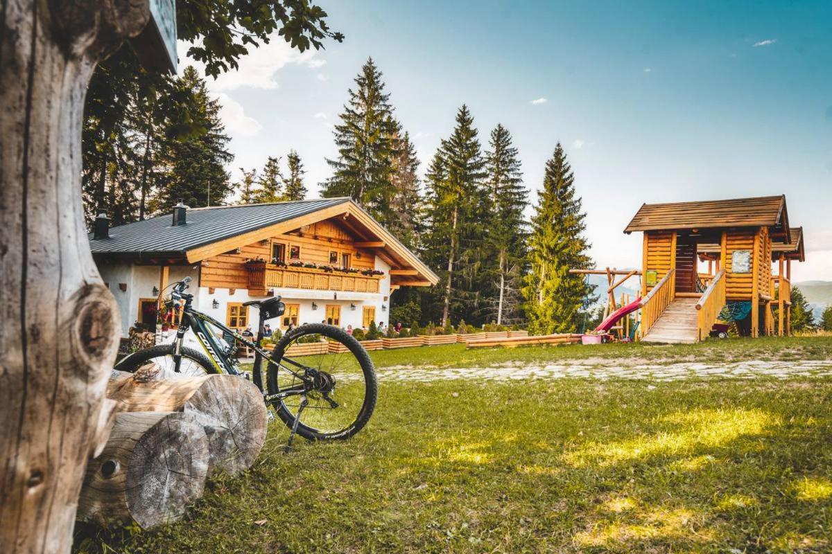 Resort Biela Skala - Chata Chopok Jasna Juh Bystrá Exterior foto